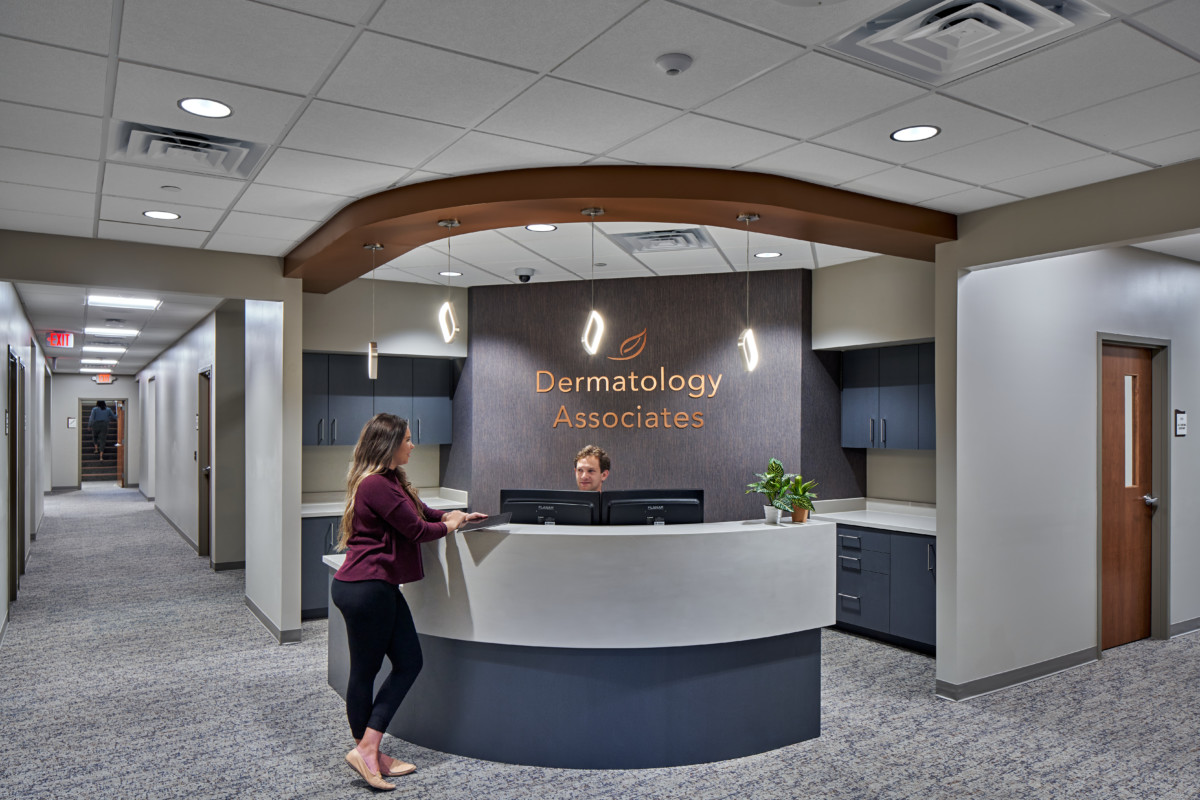Dermatology Associates of West Michigan/Skin Renewal Centre